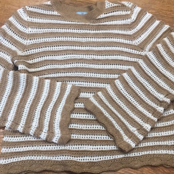 CeCe knit Sweater size Medium - Picture 8 of 11